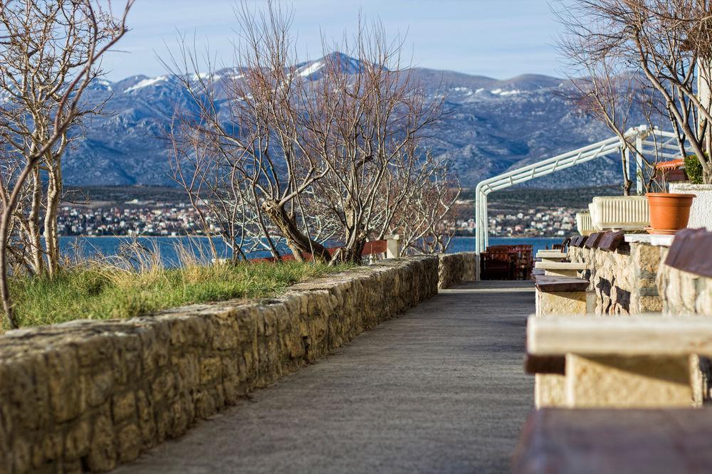 Aparthotel Castrum Novum Novigrad Istria 外观 照片