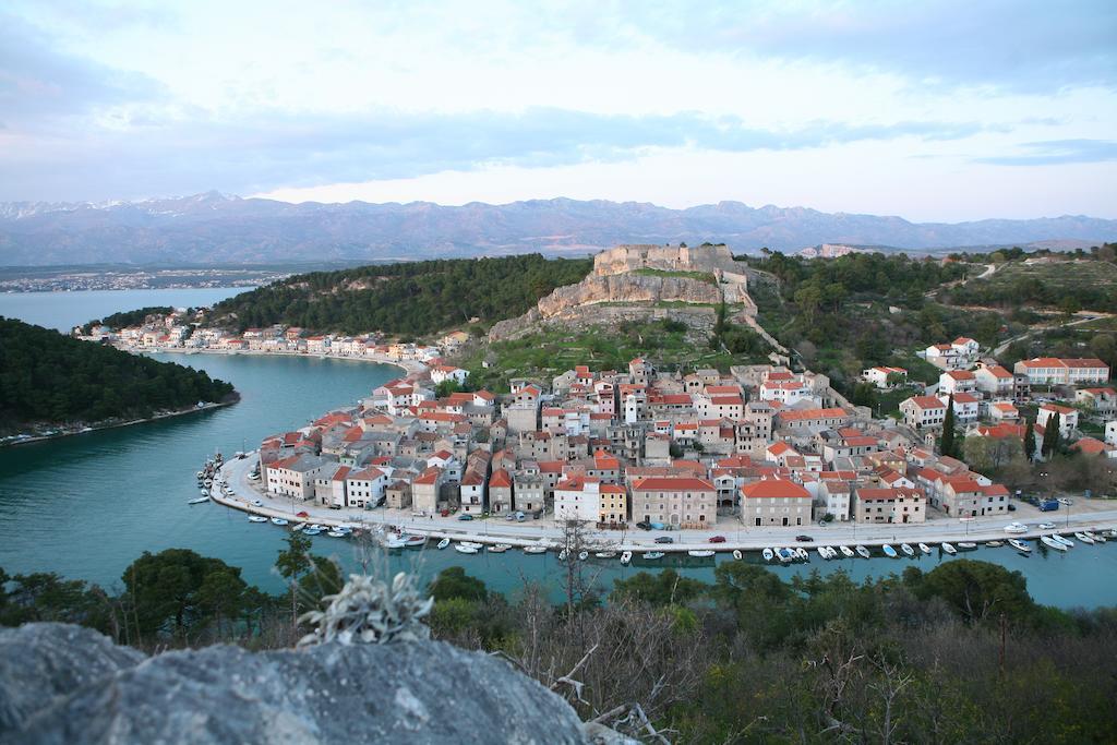 Aparthotel Castrum Novum Novigrad Istria 外观 照片